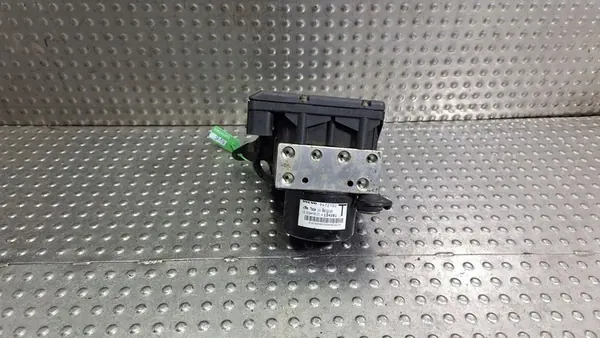 ABS-rempomp Volvo V70 S70 2.5 20V image 4