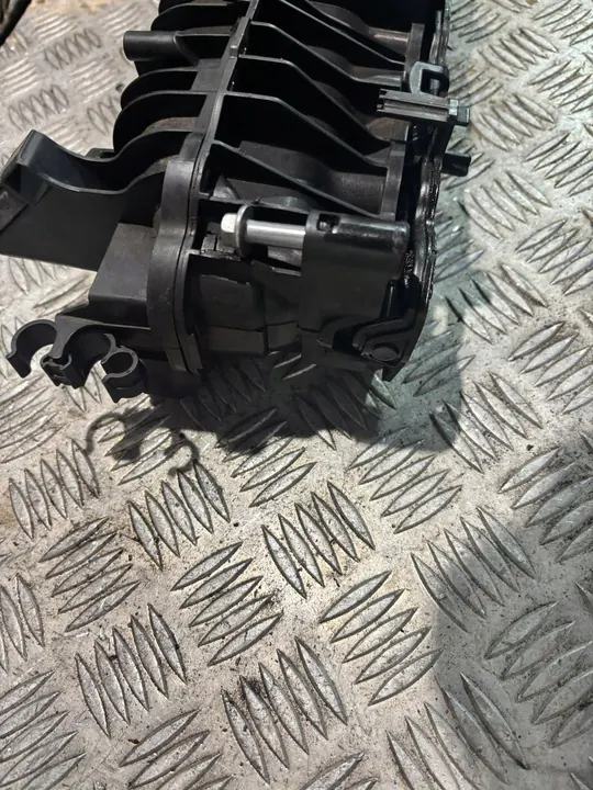 BMW G01 G02 G05 G20 G30 G32 B47D Coletor de Admissão OEM image 3