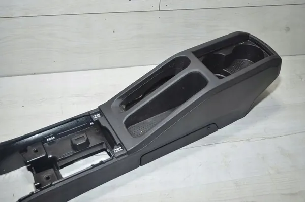 Zentral Tunnel Dacia Duster II 2018 image 2