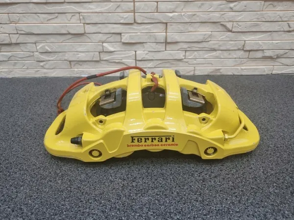 Ferrari 488 Pista F8 Tributo voor linker remklauw OEM 785611 image 2