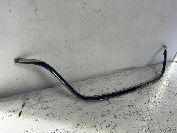 RENAULT TALISMAN 2016- Lower Chrome Grill Trim image 2