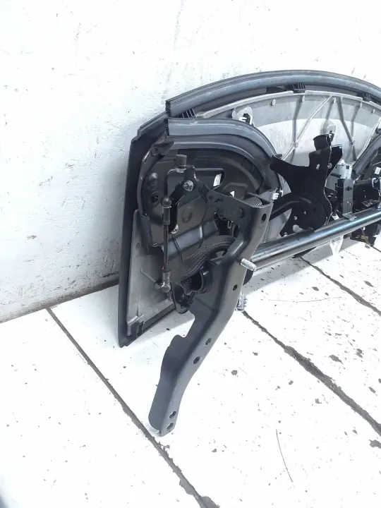 Opel Tigra B bagageruimte plank OEM 9316253102 image 3