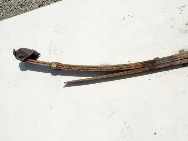 Linke Hinterfeder OEM LORK-714-6933 für Mercedes T1 Van image 3