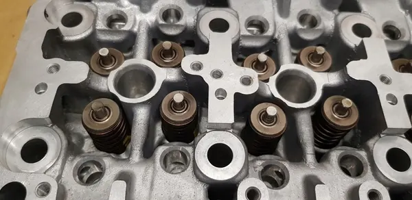 Volkswagen OE 04L103064C cilinderkop image 10