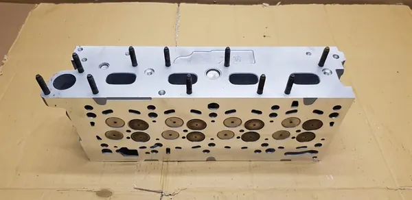 Volkswagen OE 04L103064C cilinderkop image 2