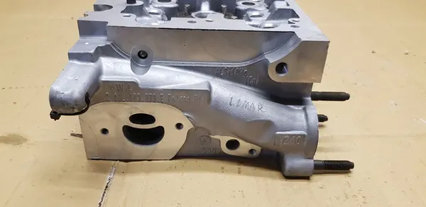 Volkswagen OE 04L103064C cilinderkop image 4