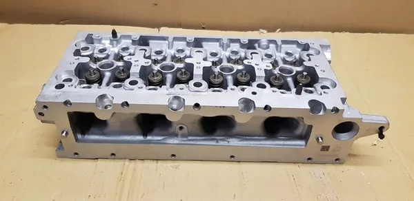 Volkswagen OE 04L103064C cilinderkop image 7