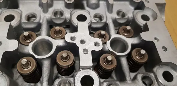 Volkswagen OE 04L103064C cilinderkop image 9