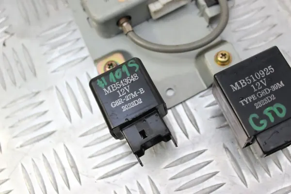 Mitsubishi 3000GT Stealth Ohjain OEM MB920442 image 4