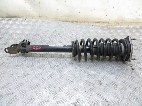 Mercedes W213 Etu Oikea Jousitus OEM 212/195 image 3