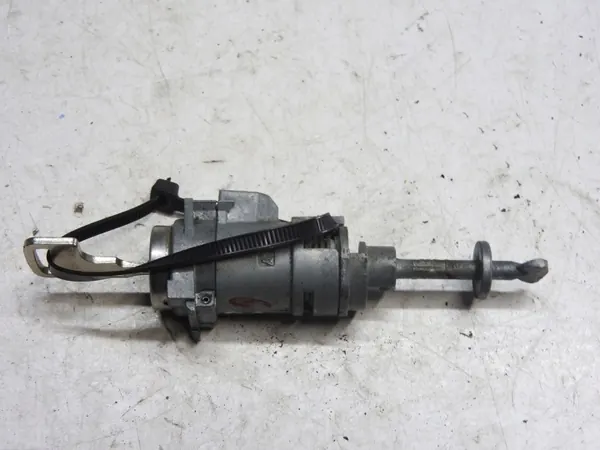 Mitsubishi ASX I Sleutelblank OEM d498a - Gebruikt image 2