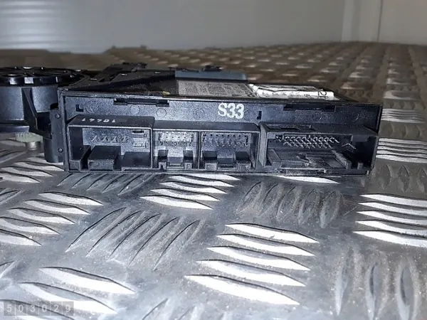 Regulador de ventana Audi A4 B6 OEM 105841106 Usado image 4