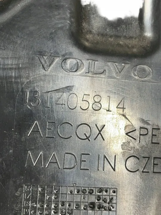 Réservoir AdBlue Volvo OEM 31669394 pour V60 II S60 III image 9