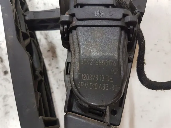 Gaspedal BMW 3 (F30, F80) 2.0L Diesel 2013 image 7