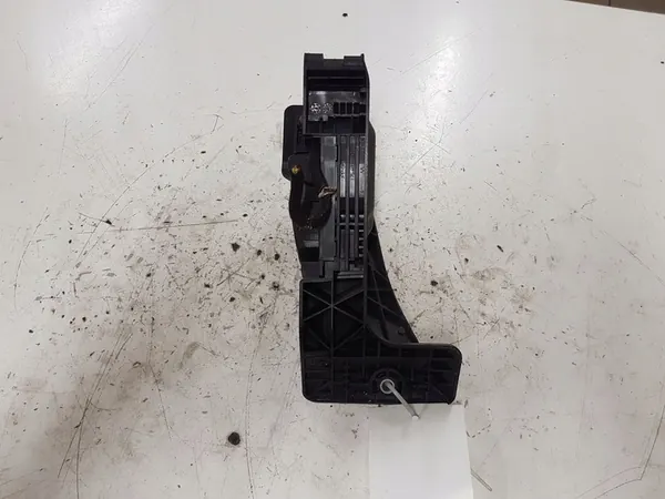 Gaspedal BMW 3 (F30, F80) 2.0L Diesel 2013 image 9