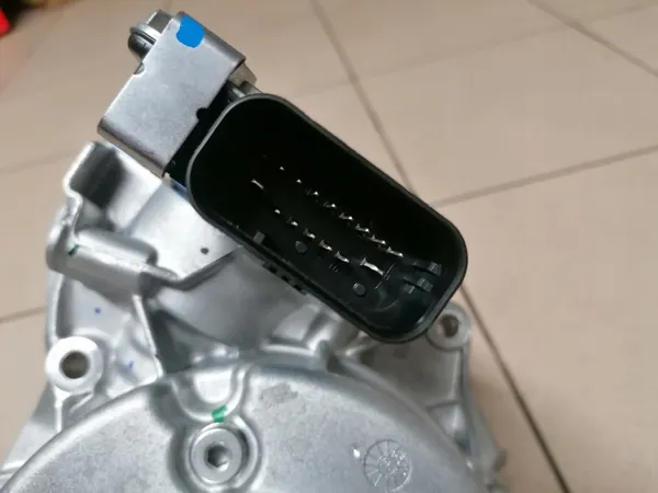 Redutor caixa OEM 0CX409431F para Audi image 4