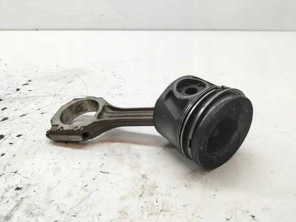 Pistão 81L33 2.5 TDI Volvo V70 II (1999-2007) image 2