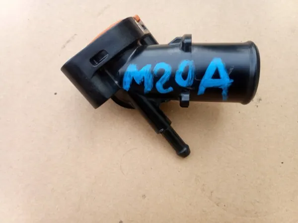 Toyota Wasseranschluss OEM M20A 24r - Gebraucht image 2