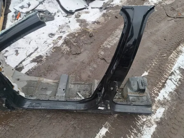 Linker Drempel OEM 2 voor Volvo XC60 I - Gebruikt image 2