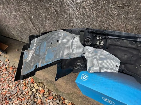 OEM 8102 Mercedes-Benz W238 Cabrio Cobertura de Parede image 5