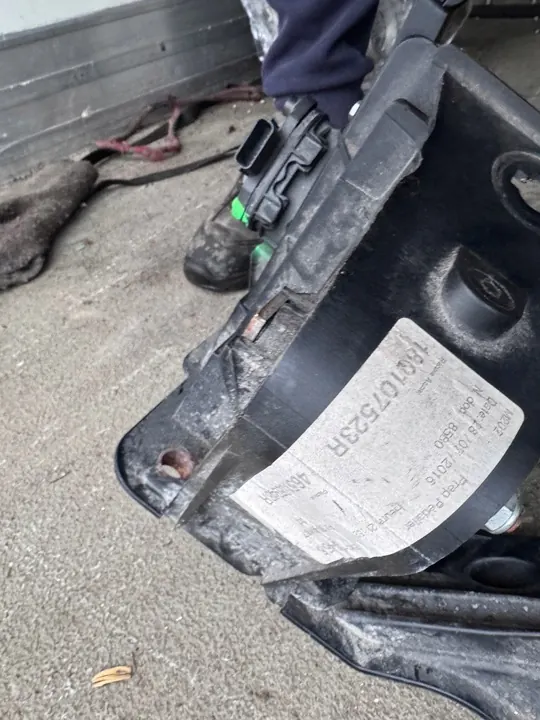 Gaspedal Renault Master III image 2