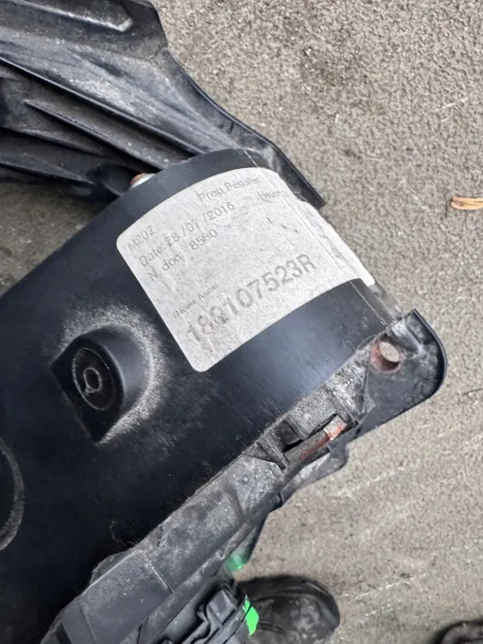 Gaspedal Renault Master III image 5