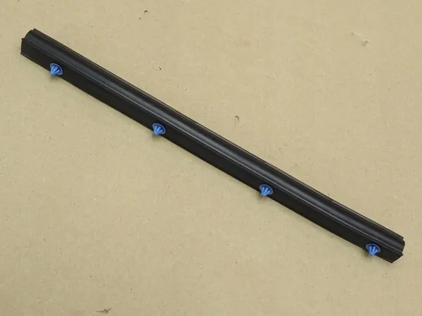 Joint de Capot VW Beetle OEM 5C5823699 - Occasion image 6