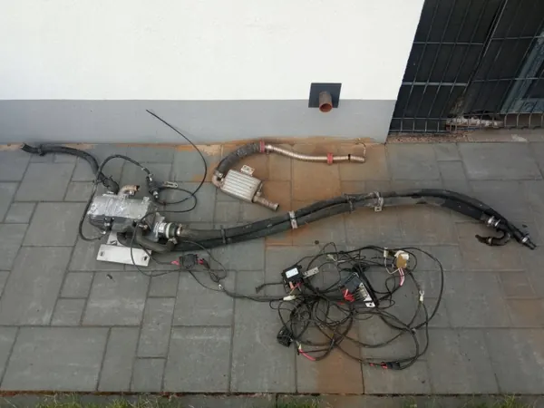 Webasto Eberspacher Hydronic II 5,2 kW Käytetty image 2