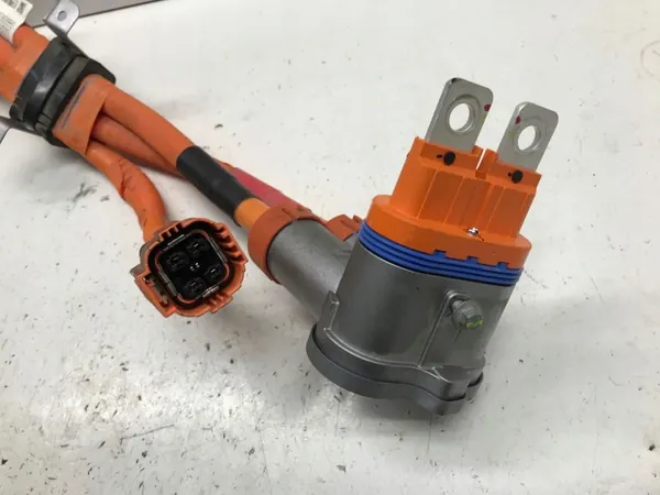 BYD SEAL Korkeajännitelatauspistoke OEM EKER-2106400 image 3