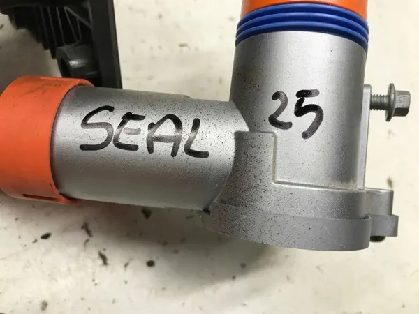 BYD SEAL Korkeajännitelatauspistoke OEM EKER-2106400 image 6