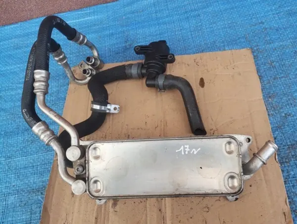Oljekylare Audi A6 C7 3.0 TDI OEM 4G0317021G image 4