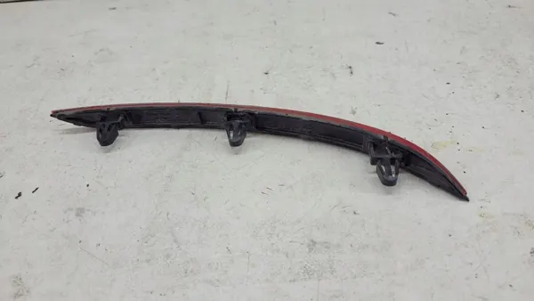 Refletor para-choques traseiro esquerdo OEM 5H0945105 VW Golf VIII image 3