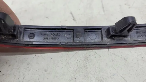 Refletor para-choques traseiro esquerdo OEM 5H0945105 VW Golf VIII image 5