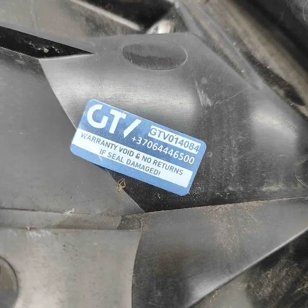 Luz trasera derecha VW POLO 1.6L diésel 2011 6R0945096AH image 4