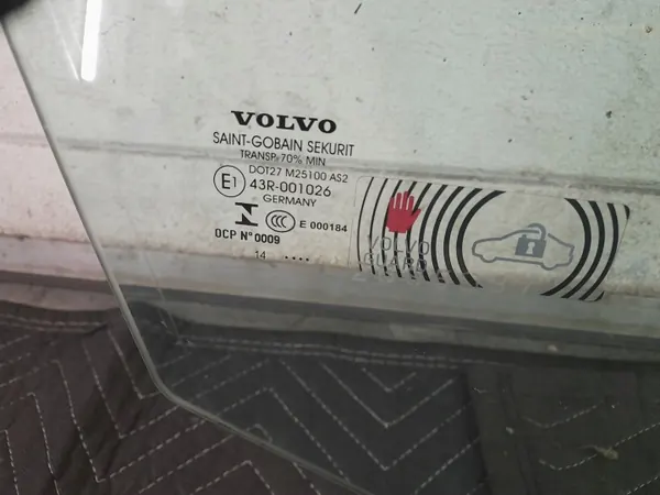 Oikea etuoven lasi OEM szyba xc60 PRAWY PRZÓD image 4