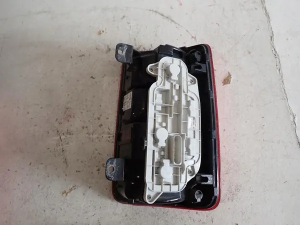 Lámpara trasera izquierda VW CADDY 2015- 2K1945095G image 4