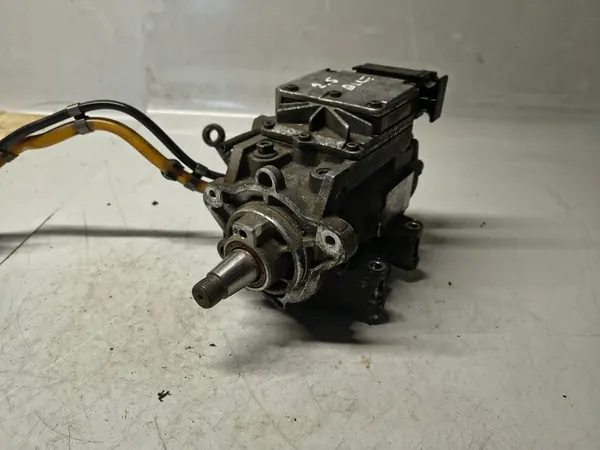 Einspritzpumpe Audi A4 B6 2.5 TDI BDG 059130106M image 2