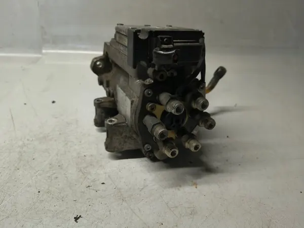 Einspritzpumpe Audi A4 B6 2.5 TDI BDG 059130106M image 3