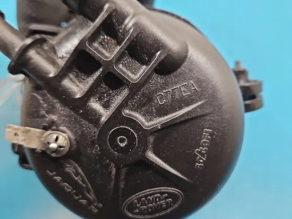 Kraftstofffiltergehäuse OEM IMPRK1545985 Jaguar XE image 3