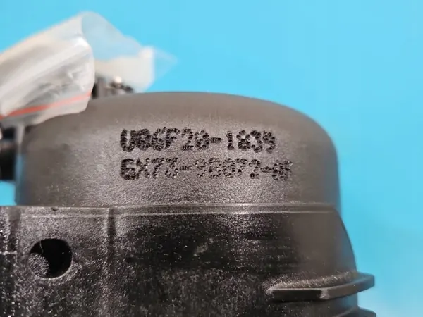 Kraftstofffiltergehäuse OEM IMPRK1545985 Jaguar XE image 8