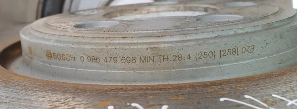 Bosch Bromsskiva OEM 0 986 479 698 - Begagnad image 6