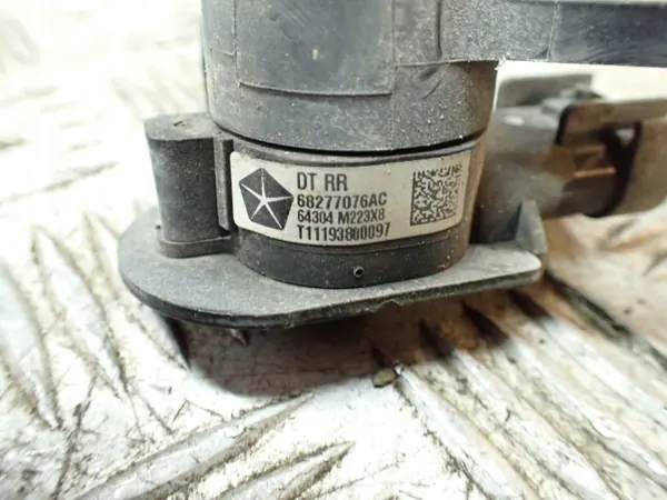 OEM 68277076ac Achteras Niveausensor Dodge Ram image 3