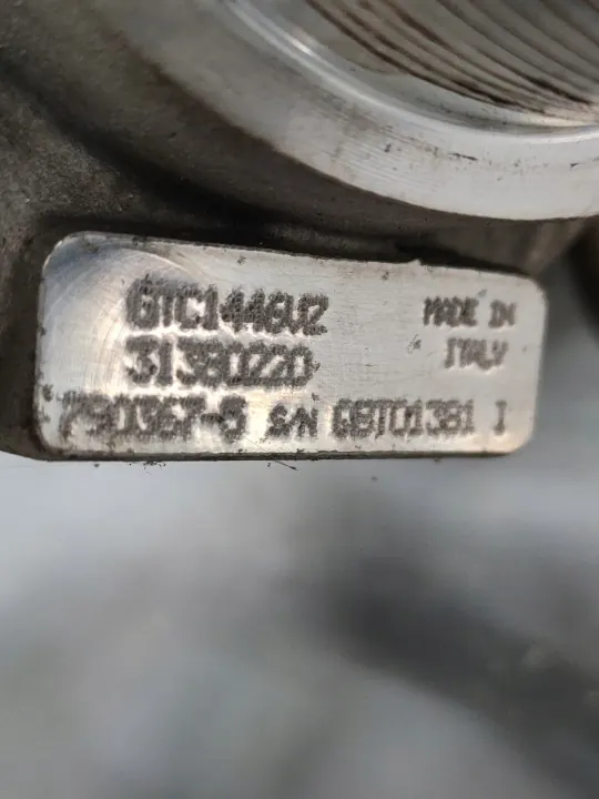 Turbocompresor Volvo OEM 31380220 para motor 2.0-D D3 image 4