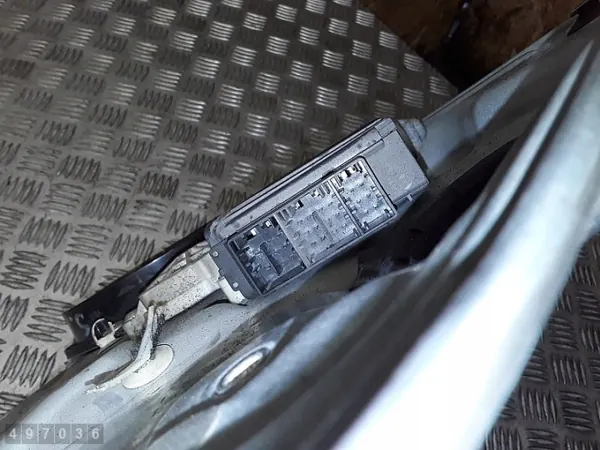 Seat fönsterregulator OEM 6L3837752AD - Begagnad image 7
