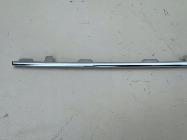 VW T5 Multivan Etupuskuri Kromilista 7E5853761 image 3