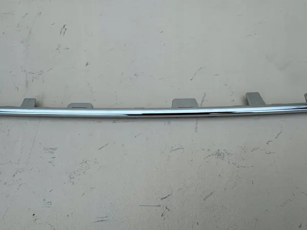 VW T5 Multivan Etupuskuri Kromilista 7E5853761 image 4