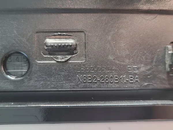 Luchtinlaat Land Rover Defender I OEM N8B2280B11 image 4