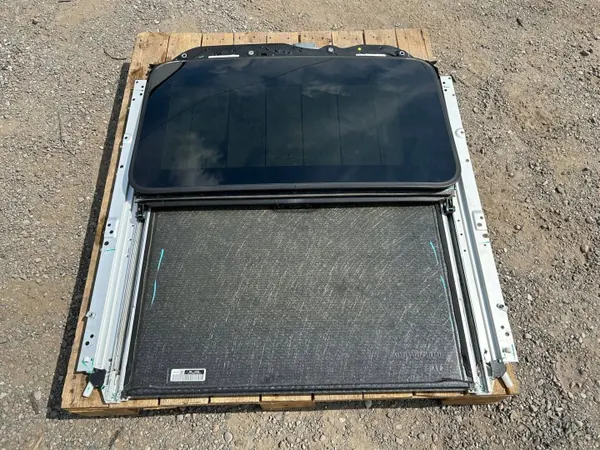 Taklucka OEM 5PT00DX9AG för Dodge Durango 2014- image 2
