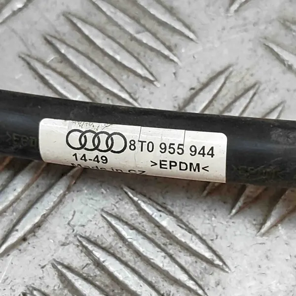 Tuyau lave-glace OEM 8T0955667D pour Audi A5 8T Lift image 6