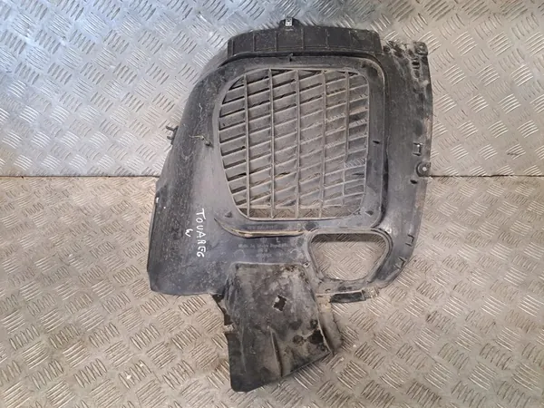 VW Touareg 7P R-Line Left Front Wheel Arch 7P6805911D image 2